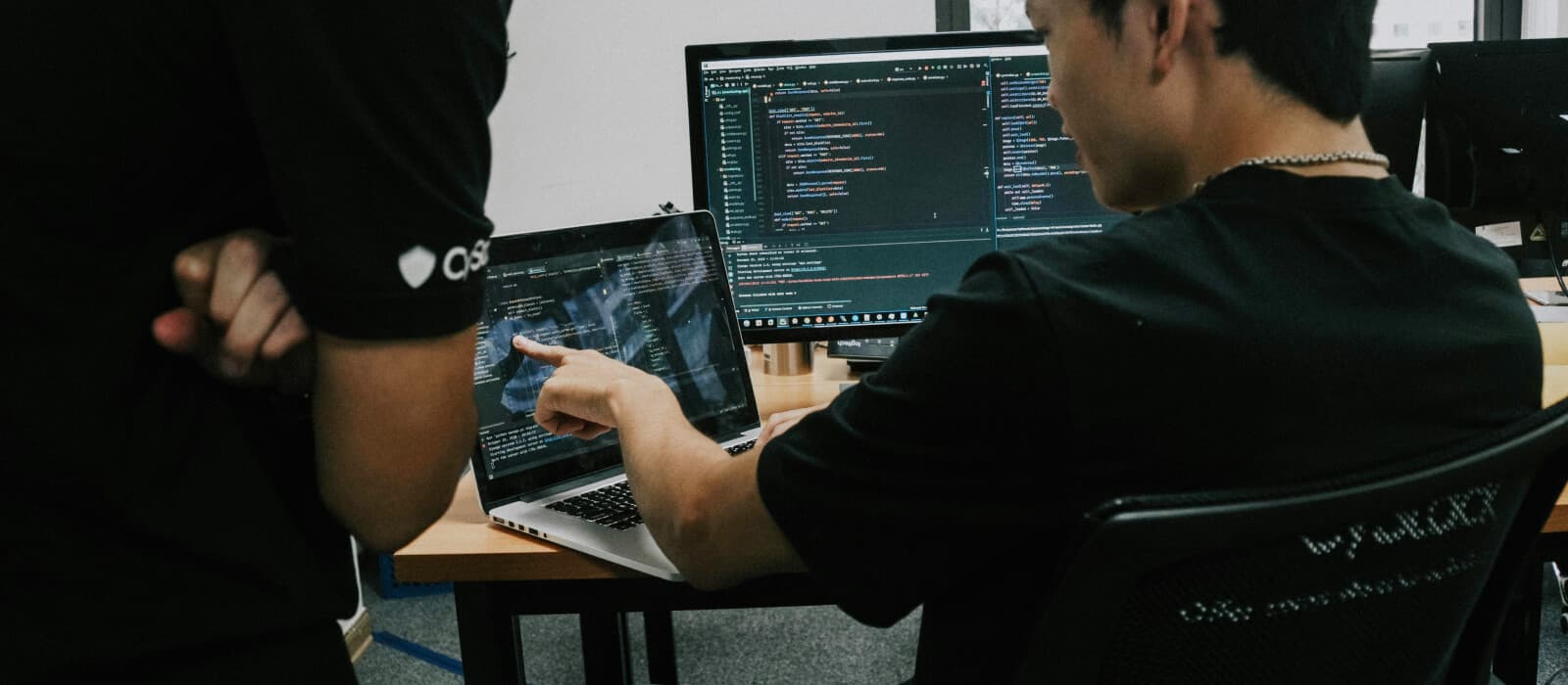 Notfall-Teamverstärkung für ein deutsches Infrastruktur-Softwareprojekt