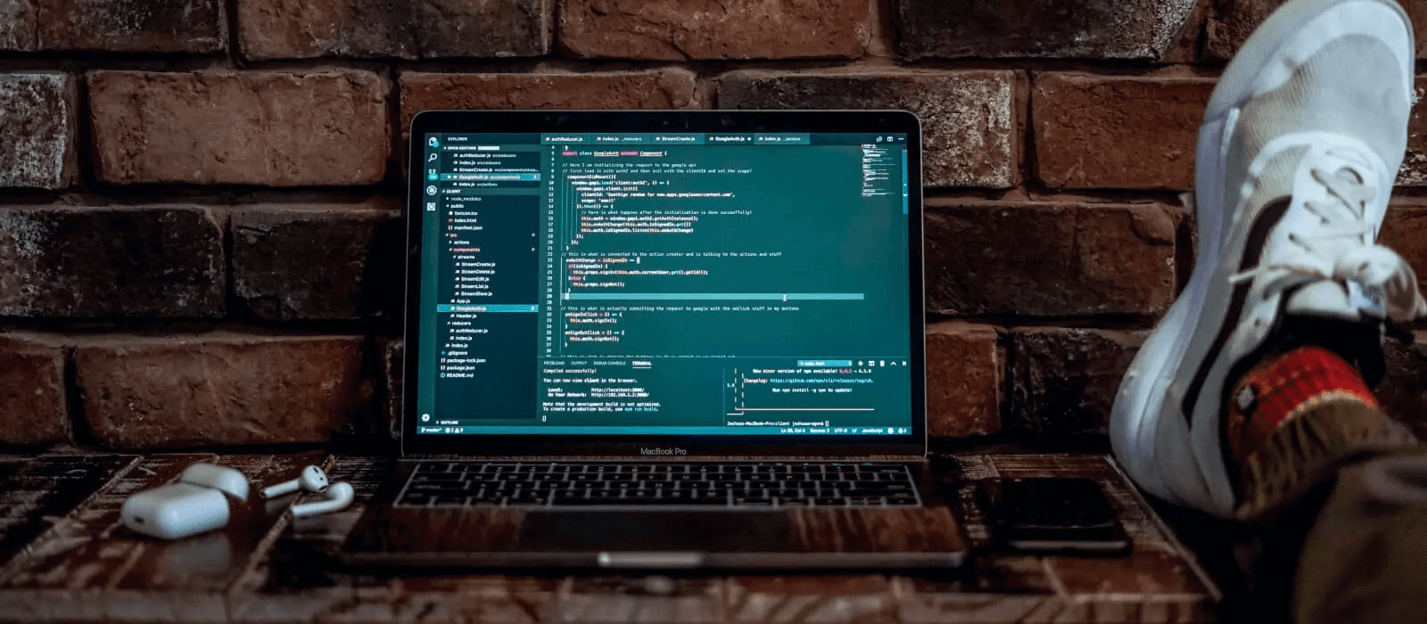 24/7 Operations Without an In-House Ops Team: How Companies Outsource Responsibility the Right Way